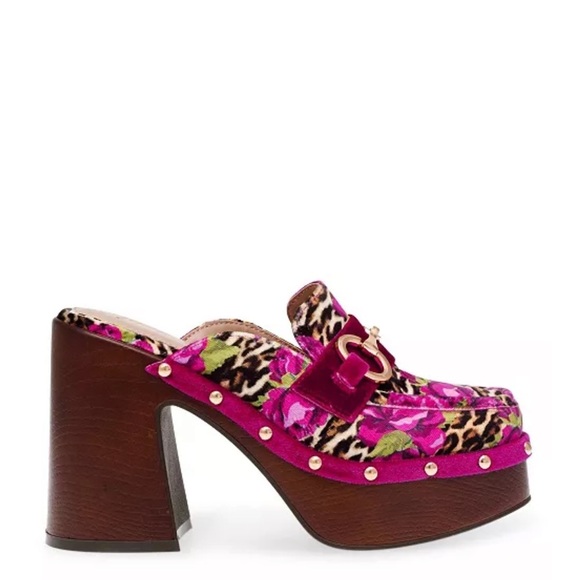 Betsey Johnson Shoes - New In Box! Betsy Johnson Aiyden Mule